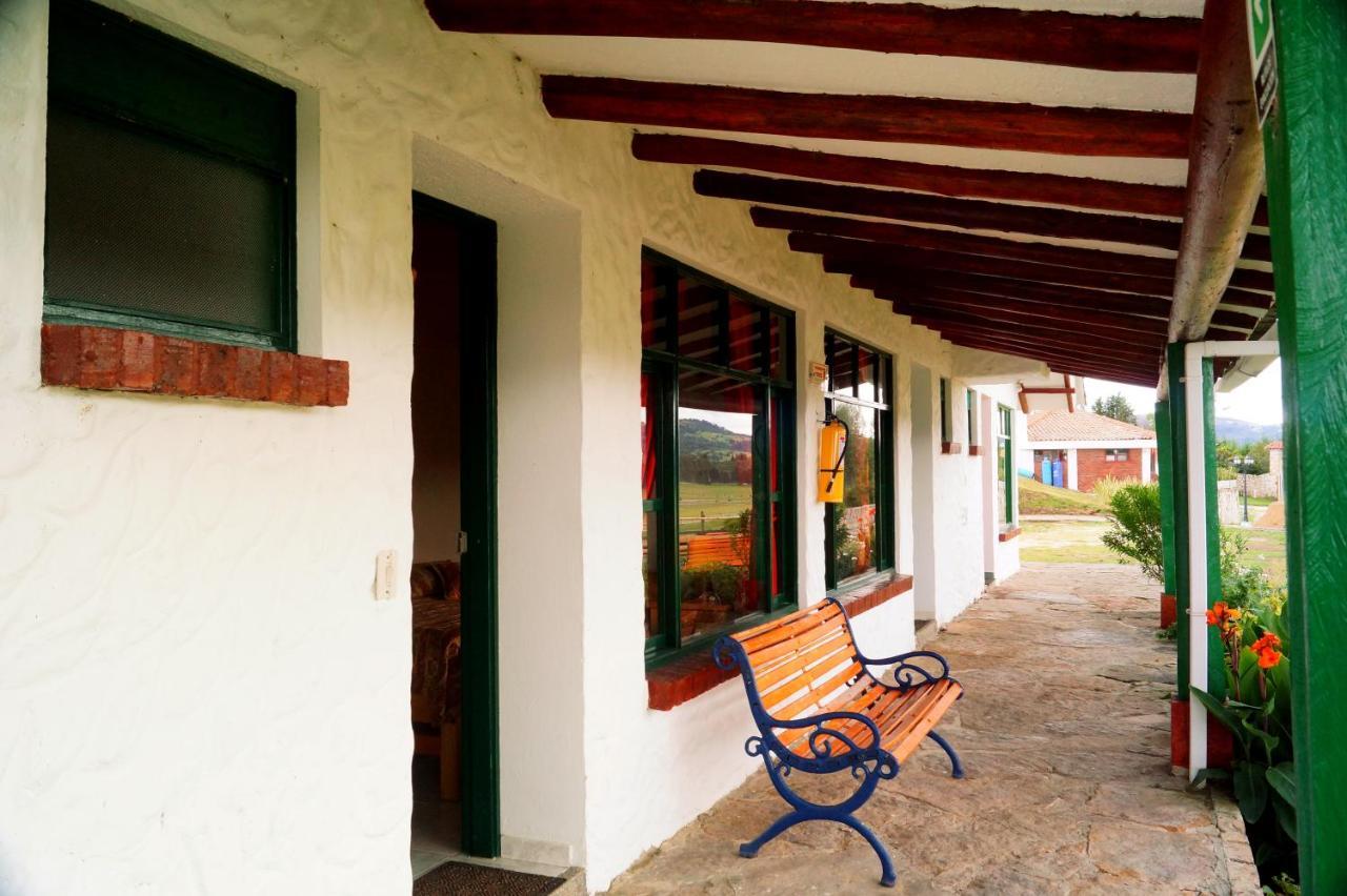 Hotel Cabanas San Cayetano Paipa Dış mekan fotoğraf