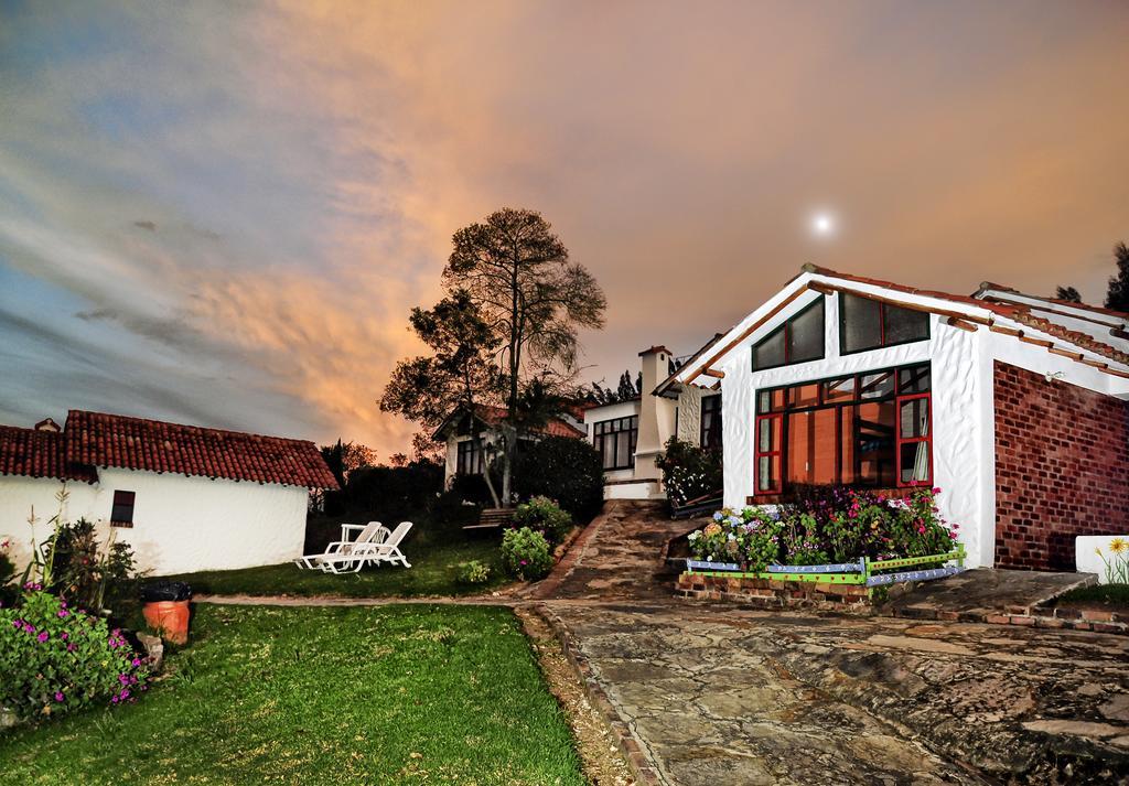 Hotel Cabanas San Cayetano Paipa Oda fotoğraf