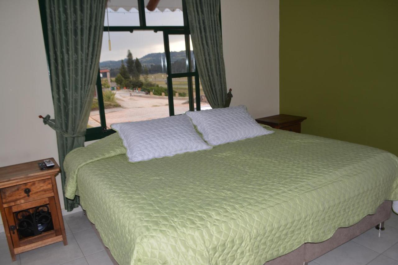 Hotel Cabanas San Cayetano Paipa Dış mekan fotoğraf