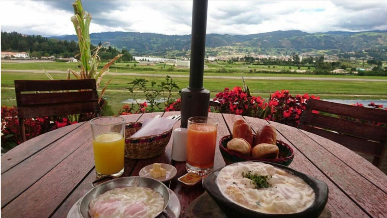 Hotel Cabanas San Cayetano Paipa Dış mekan fotoğraf
