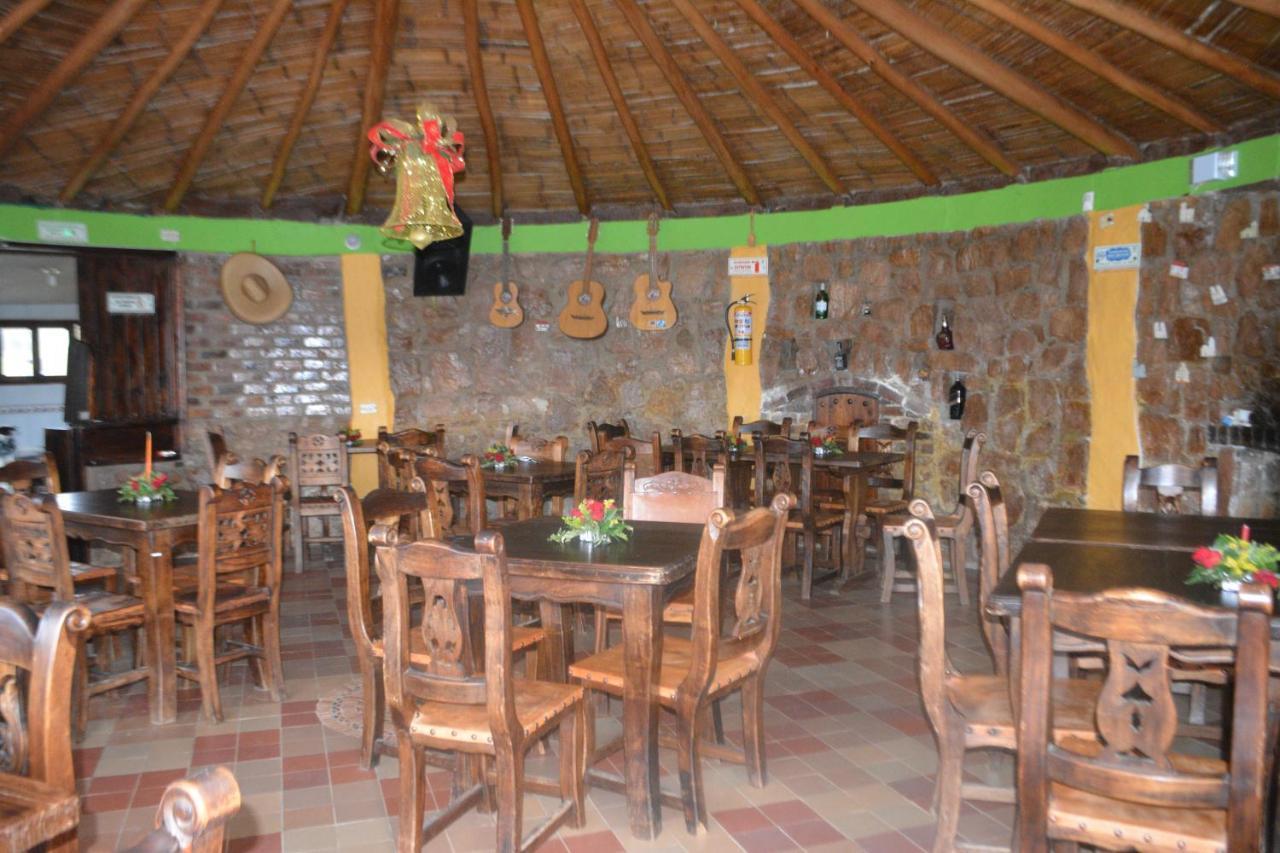 Hotel Cabanas San Cayetano Paipa Dış mekan fotoğraf