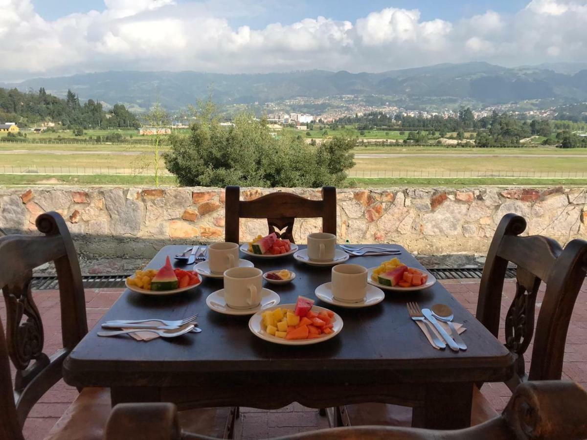 Hotel Cabanas San Cayetano Paipa Dış mekan fotoğraf